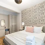 Casa Alloro Hotel 3*