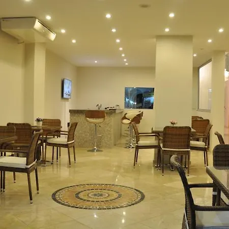 מלון Casa Alloro