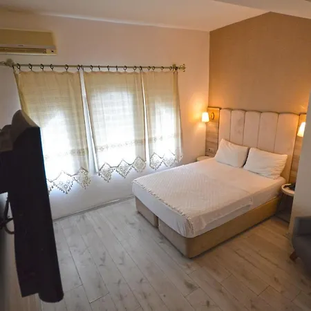 The 48 Hotel 3*