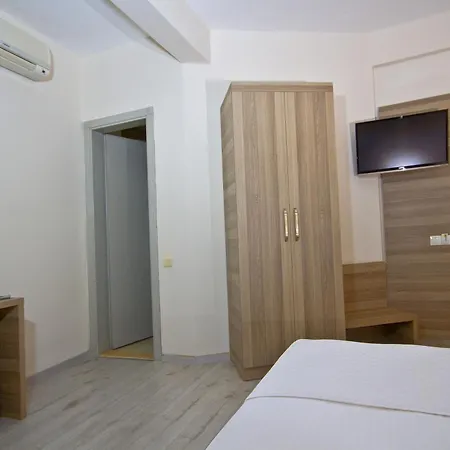Hotel The 48