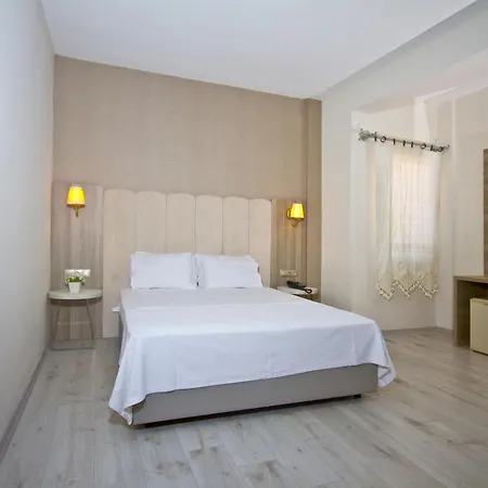 The 48 Hotel 3*