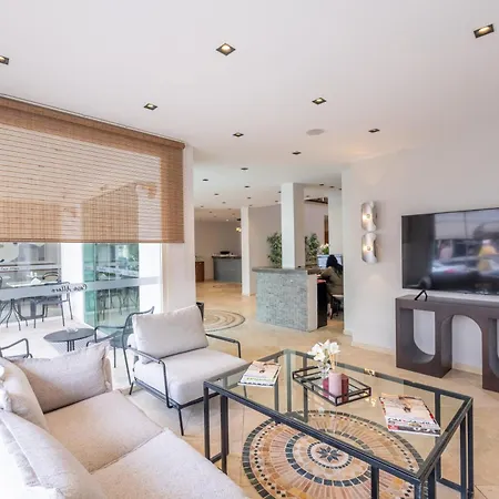 Casa Alloro Hotel 3*