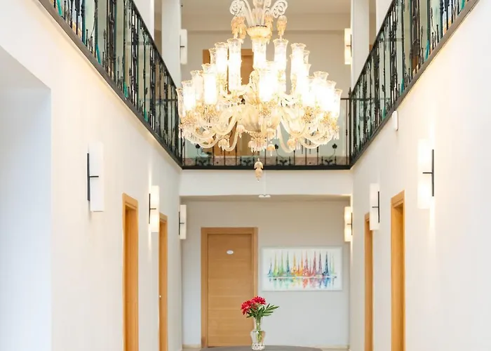 Casa Alloro