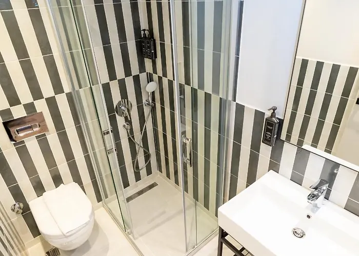 Casa Alloro Hotel 3*