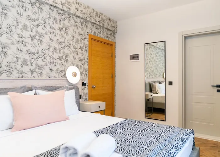 酒店 Casa Alloro 3*