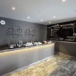 Casa Alloro Hotel